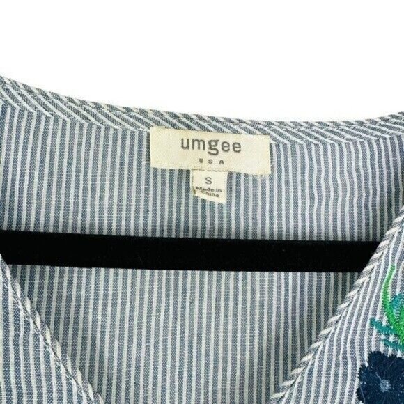 Umgee embroidered pink striped blouse size Small - Picture 8 of 9